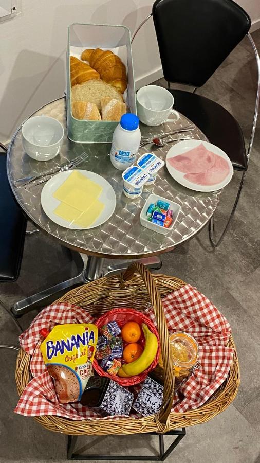 Isques Aux Charmes Bed & Breakfast エクステリア 写真
