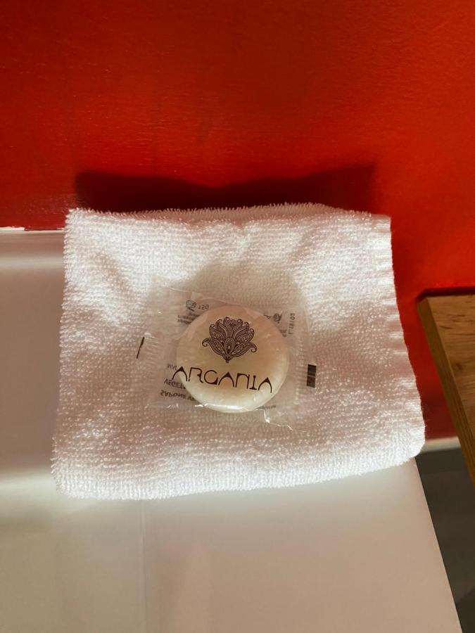 Isques Aux Charmes Bed & Breakfast エクステリア 写真